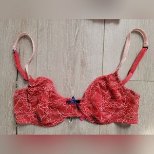 Cosmopolitan Lace Bra Underwire Unlined Romantic Red Delicate 36B Like New